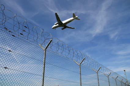 Izgubila muža pa provalila na aerodrom