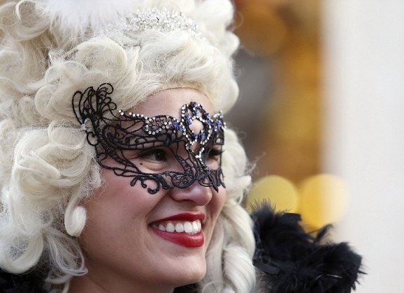Maske, perike, poplava… Karneval u Veneciji