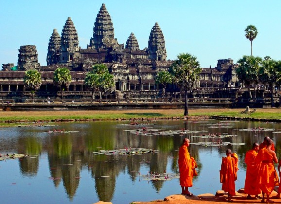 Ne pozirajte goli u Angkor Vatu
