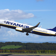 Ryanair zabranio unošenje pića na letove ka Ibici