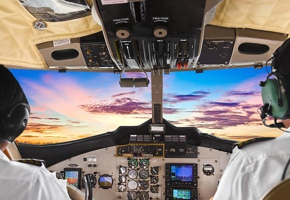 Piloti zavisni od automatskih sistema za upravljanje avionom?