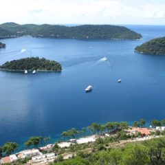 Bivši JNA tuneli na ostrvu Lastovo