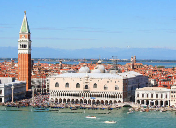 Google mape krive što su ušli u Veneciju kolima