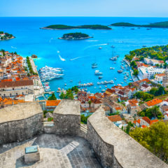Ostrvo Hvar: Lako doć’, teško otić’