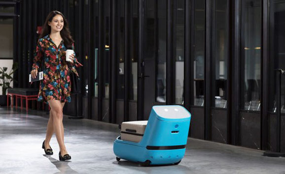 Robot asistent vam nosi torbe do gejta