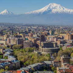 Jerevan, prestonica sa pogledom na Ararat