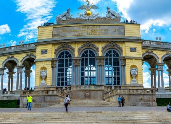 Beč apeluje na turiste da prave manje selfija