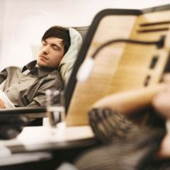 Kako izdržati dugačko putovanje avionom?