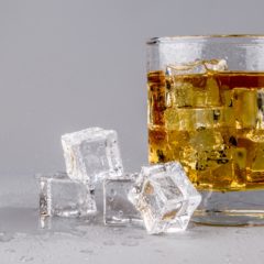 Da li alkohol treba proterati iz aviona i sa aerodroma