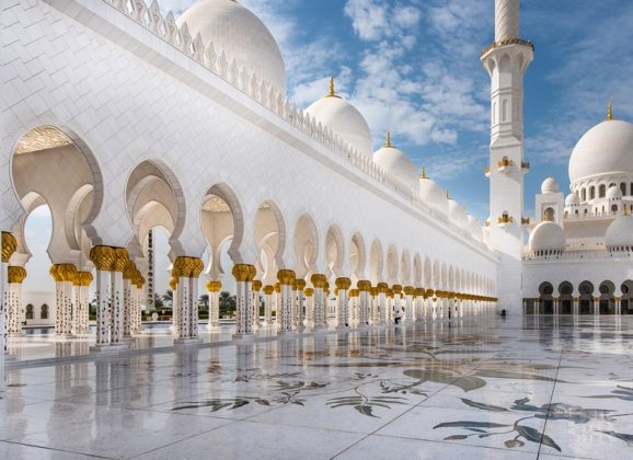 Istražite Ujedinjene Arapske Emirate vozom!