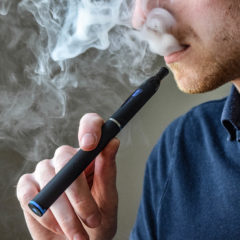E-cigareta izazvala stampedo na aerodromu