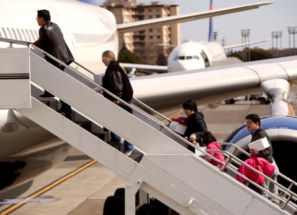 U Kini ponovo bacaju novčiće na avione
