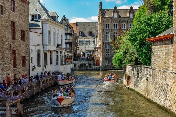 Briž pokušava da reguliše dnevni priliv turista u grad
