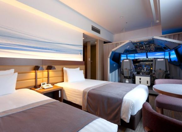 Pilotirajte Boeing-om 737-800 iz svoje hotelske sobe