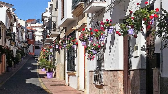 Estepona je mali grad na obali koji je zadržao svoj nekadašnji karakter