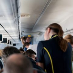 Upotreba alkohola u avionu pod znakom pitanja