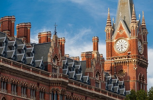 Trenutno Eurostar ima tri dnevne linije između UK i Holandije