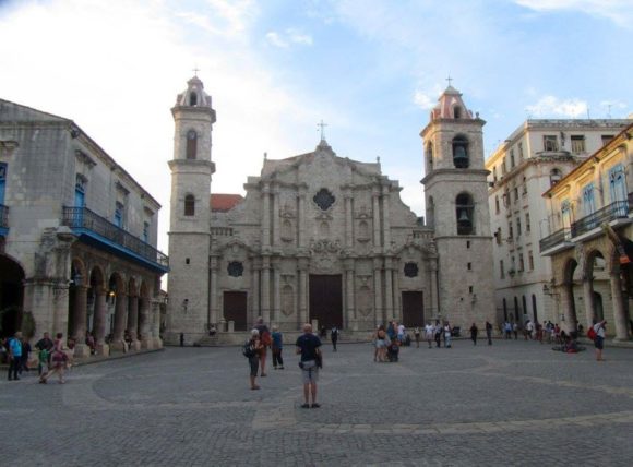 Trg Katedrale (Plaza de la Catedral) bio je verski centar grada