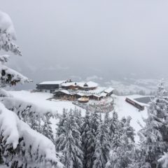 2.500 turista sprema tužbu protiv austrijskog skijališta zbog korona virusa