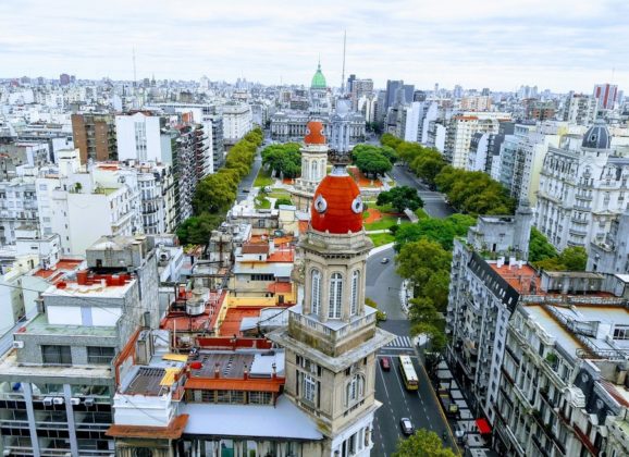 Buenos Ajres, ljubav, zločin i osveta: „Tajna u njihovim očima“