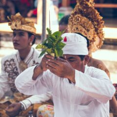 Bali – masovne molitve za ponovno otvaranje ostrva