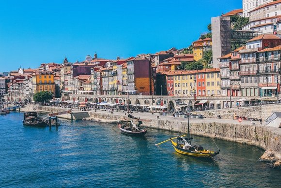The world of wine aims to define Porto by cultural and historical experiences as a cultural destination 