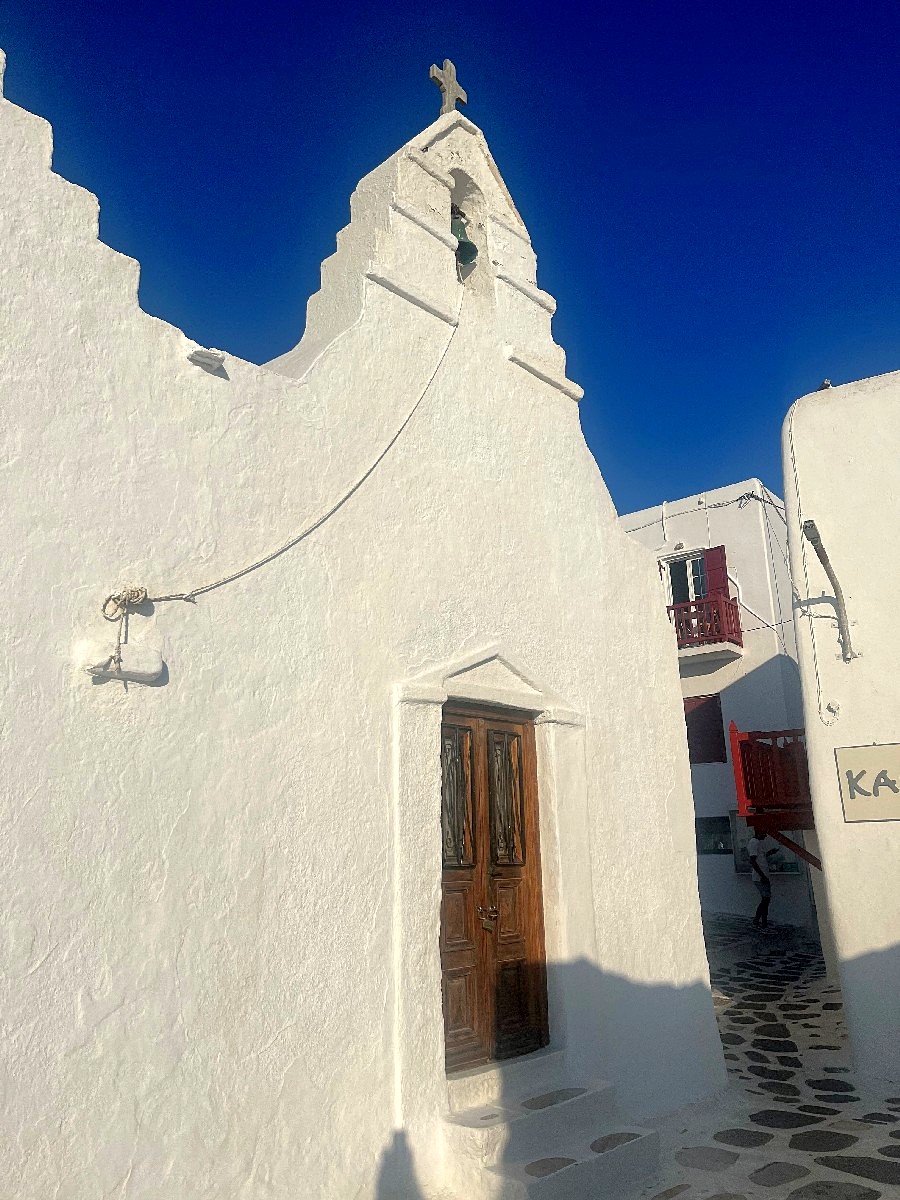 Mikonos kuce