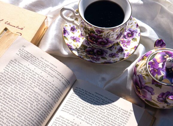 Odigrajte naš aprilski kviz i osvojite Laguna knjige!